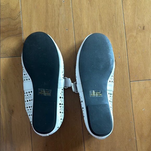 Jeffrey Campbell White Flats with Crochet Design - Picture 2 of 2